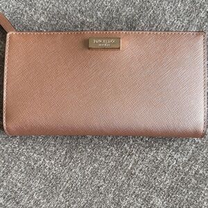 Kate Spade Rose Gold Wallet